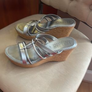 Italian Shoemakers, Wedge,  size 8, Silver